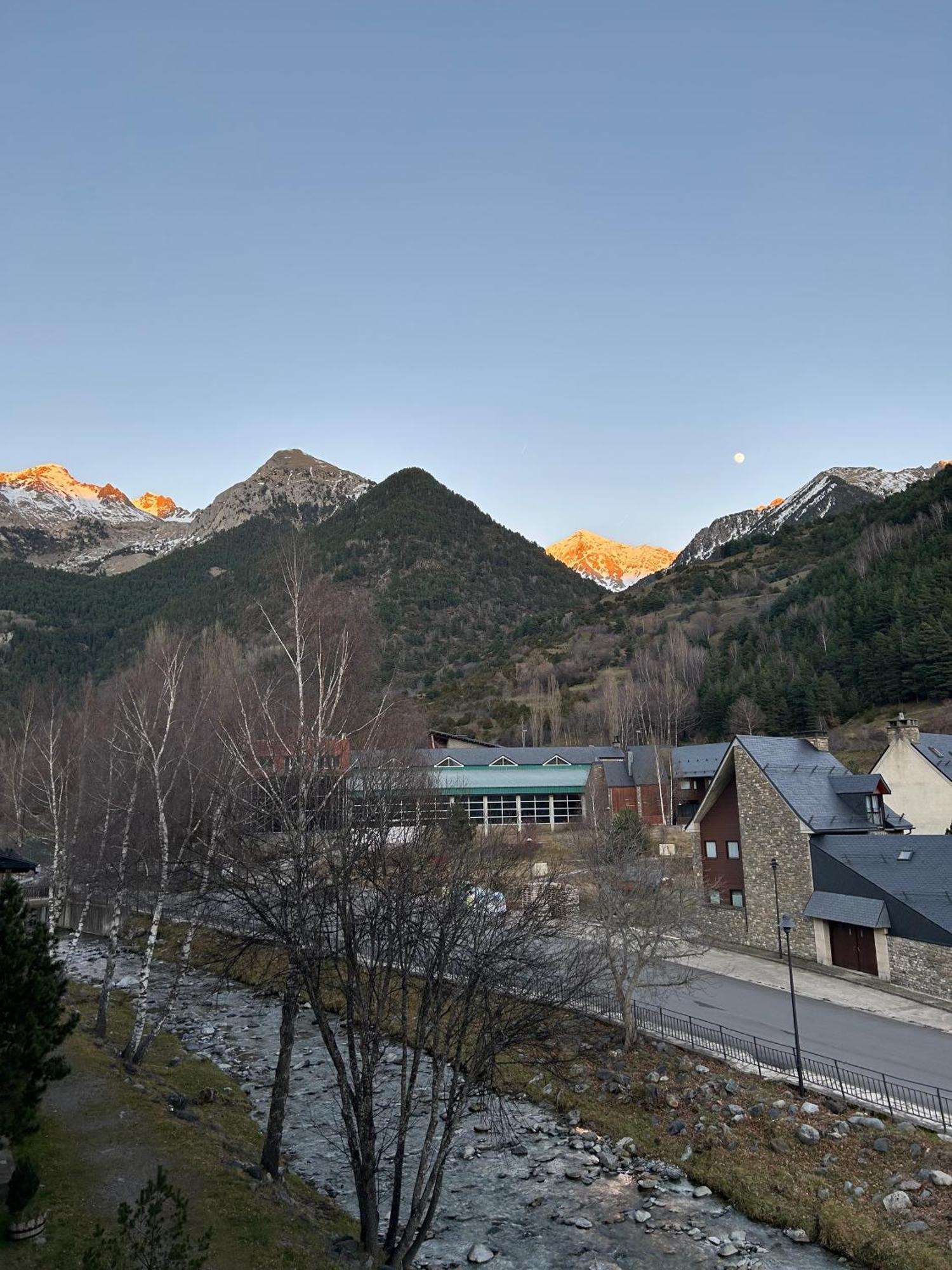 Sallent De Gallego - Formigal - Pirineos Sur Luaran gambar