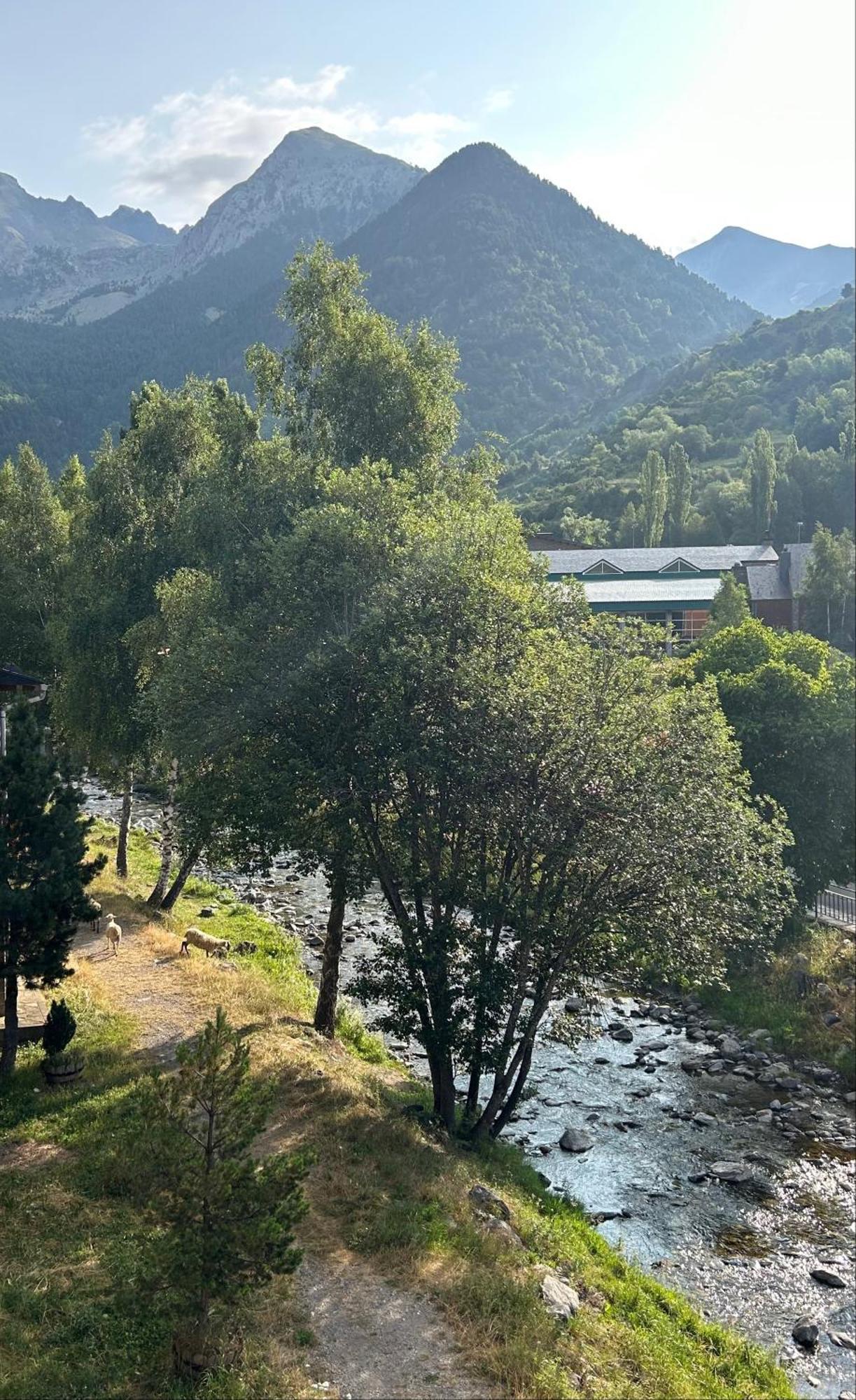 Sallent De Gallego - Formigal - Pirineos Sur Luaran gambar